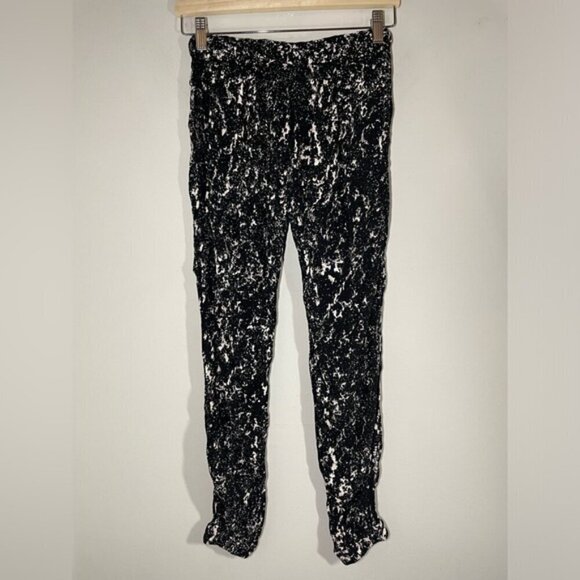 Revolve Enza Costa Lounge Pant in Chalk Print size 1 - Picture 3 of 8